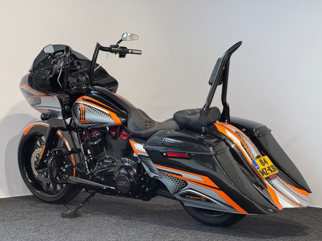 harley-davidson - road-glide-cvo-fltrxse
