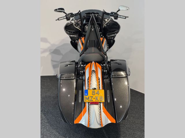 harley-davidson - road-glide-cvo-fltrxse