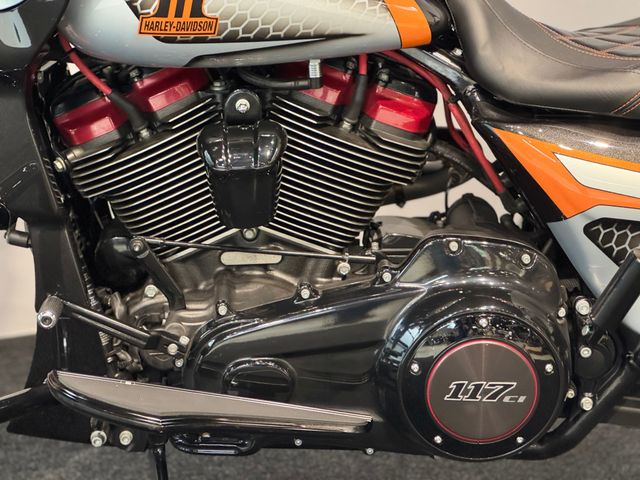 harley-davidson - road-glide-cvo-fltrxse