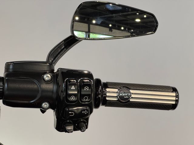 harley-davidson - road-glide-cvo-fltrxse