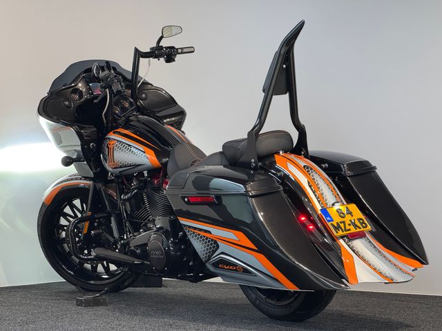 harley-davidson - road-glide-cvo-fltrxse