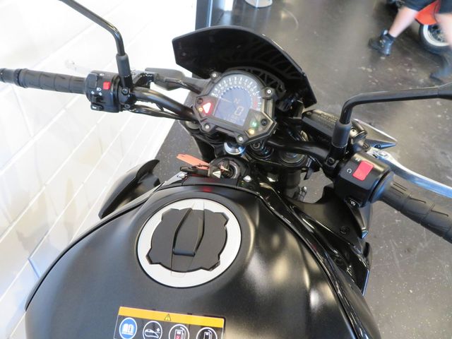 kawasaki - z900