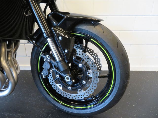 kawasaki - z900