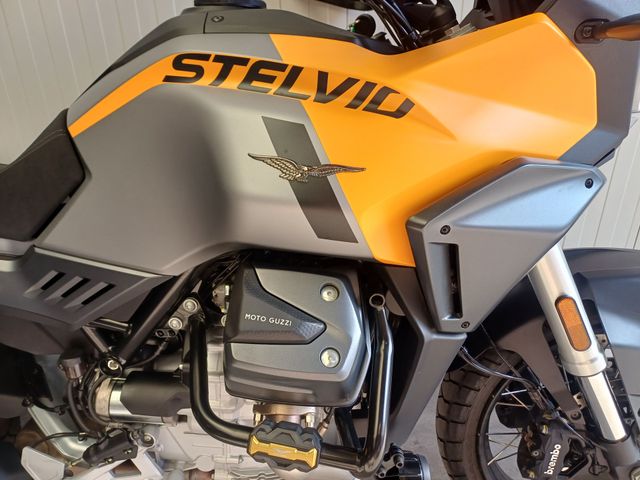 moto-guzzi - stelvio