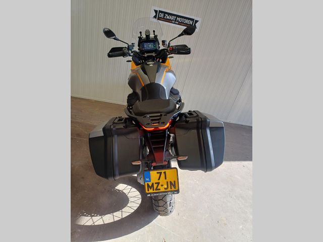 moto-guzzi - stelvio