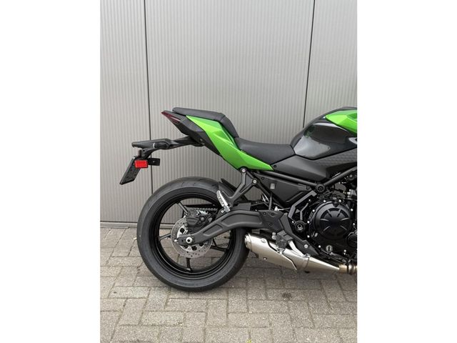 kawasaki - z650-s