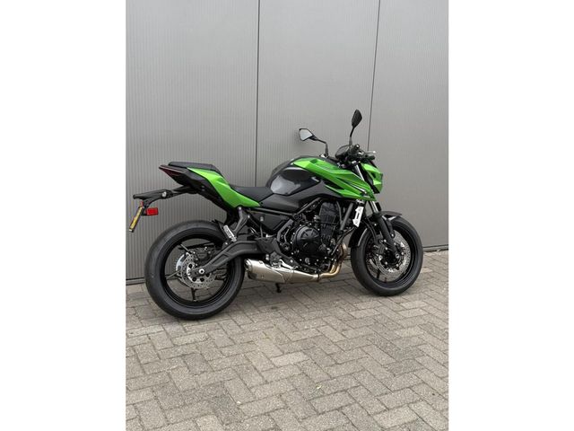 kawasaki - z650-s