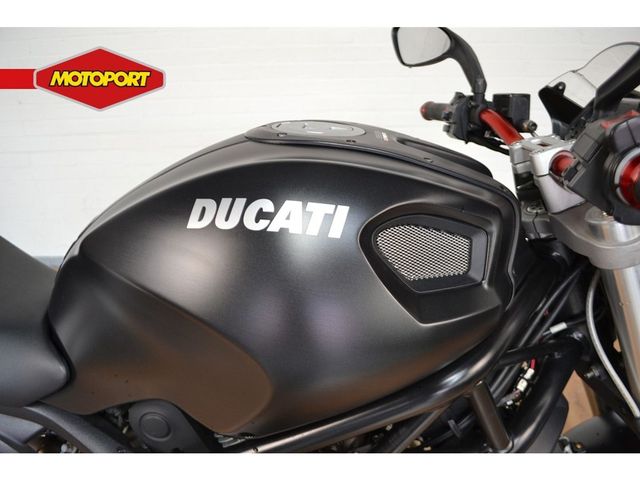 ducati - m-696