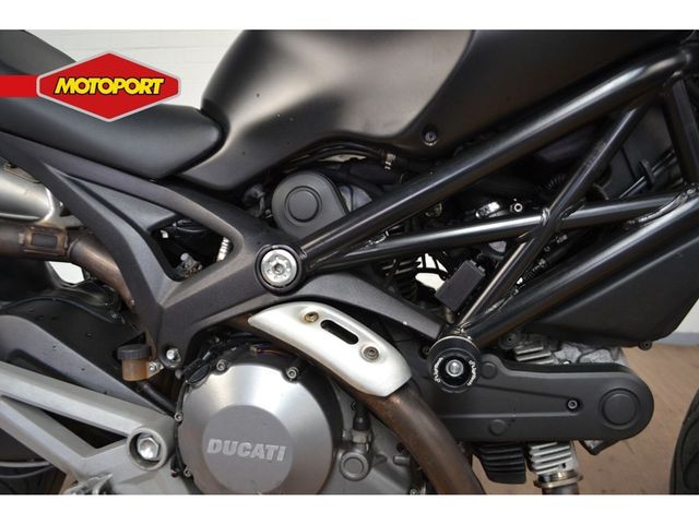 ducati - m-696