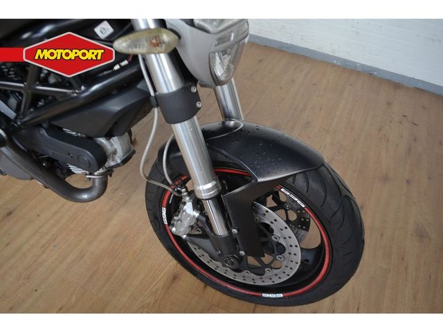 ducati - m-696