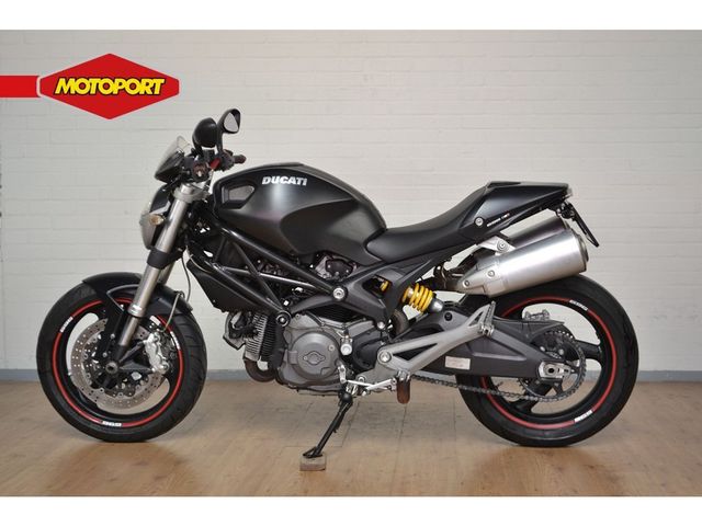 ducati - m-696