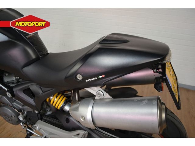 ducati - m-696