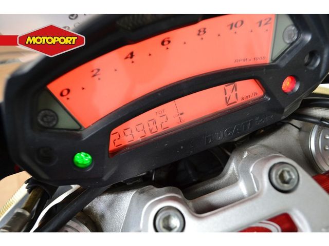ducati - m-696