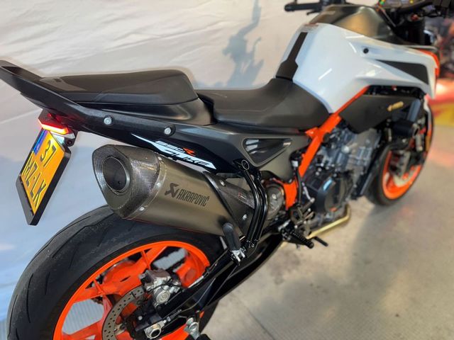 ktm - 890-duke-r