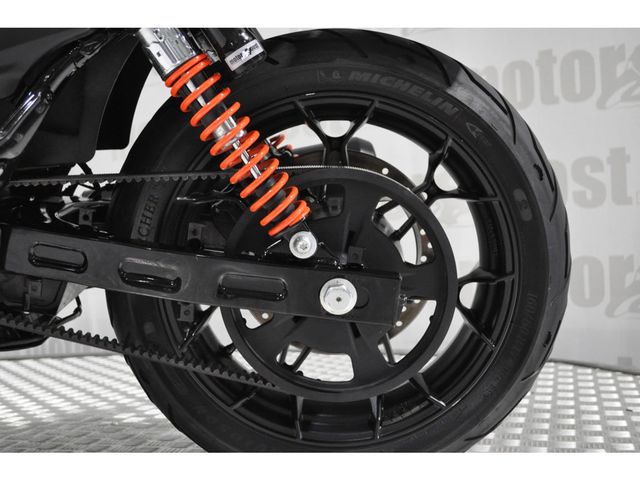 harley-davidson - street-rod