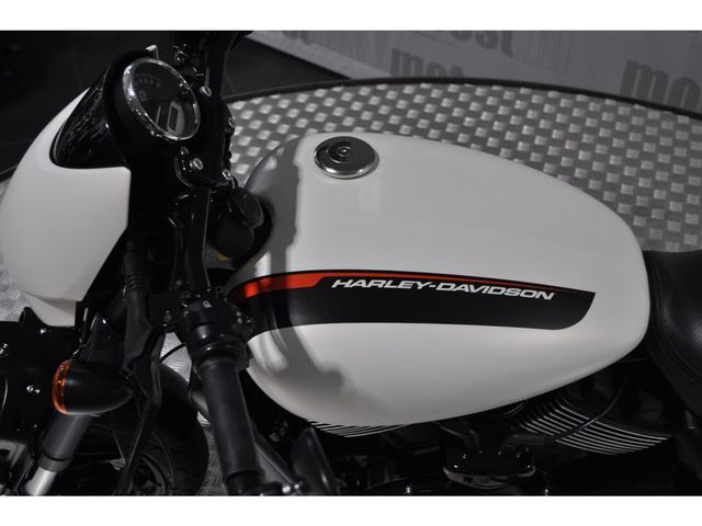 harley-davidson - street-rod