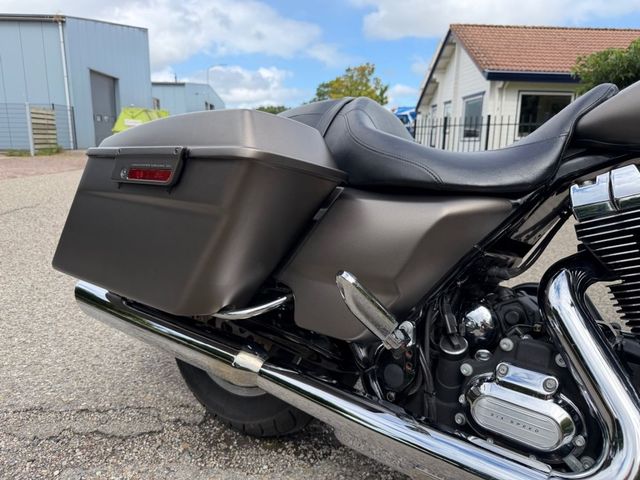 harley-davidson - street-glide-flhx