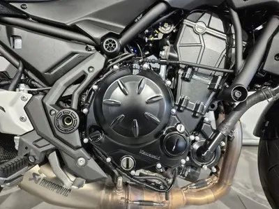 KAWASAKI Z650 – foto 4
