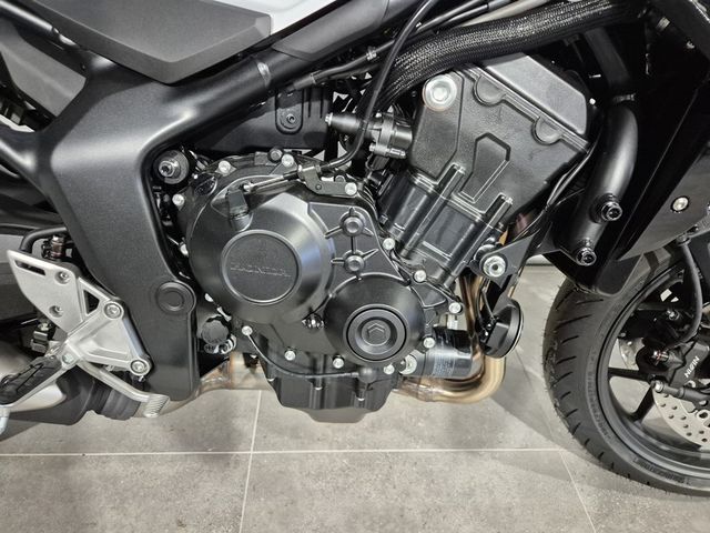 honda - cb-1000-hornet