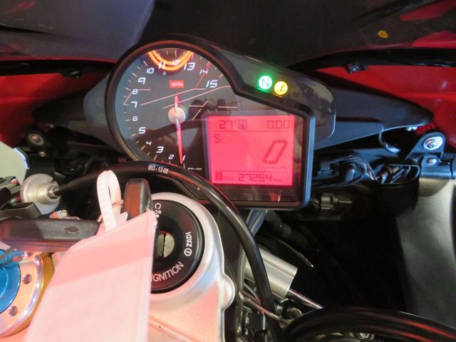 aprilia - rsv-4-factory