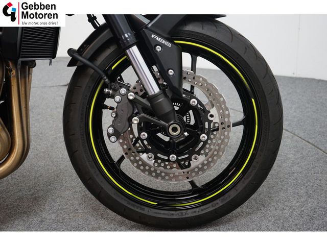 kawasaki - z900