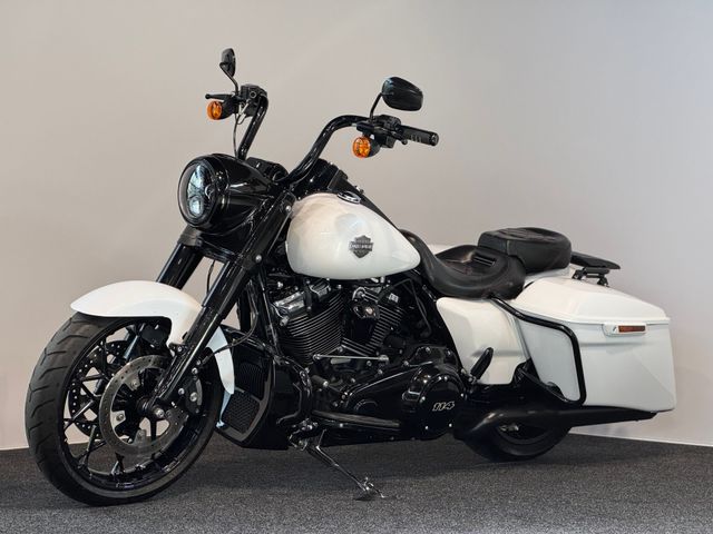 harley-davidson - roadking-special-114