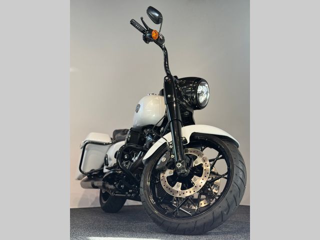 harley-davidson - roadking-special-114