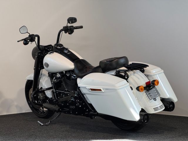 harley-davidson - roadking-special-114