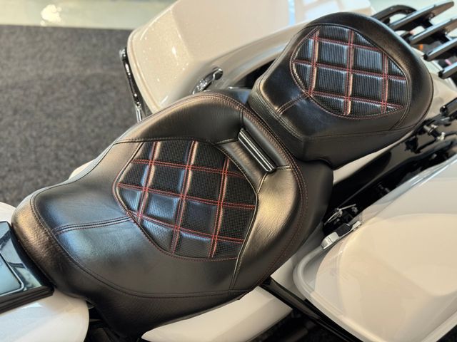 harley-davidson - roadking-special-114
