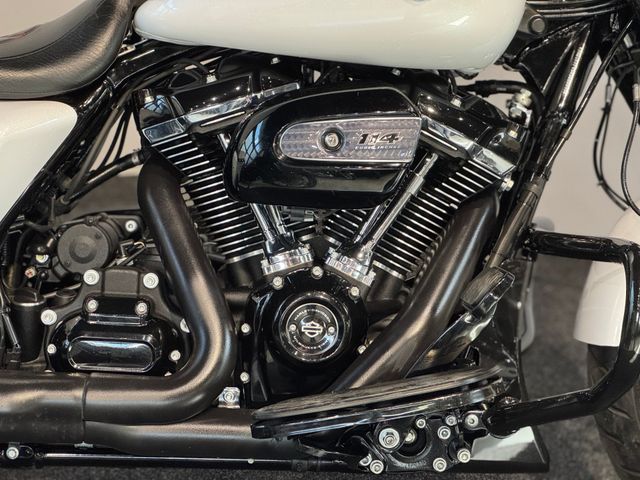 harley-davidson - roadking-special-114