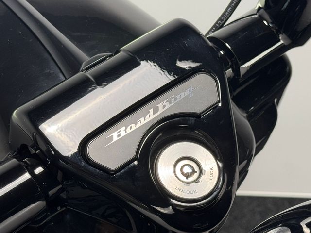 harley-davidson - roadking-special-114