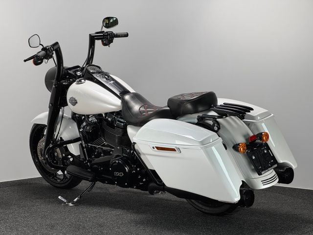 harley-davidson - roadking-special-114