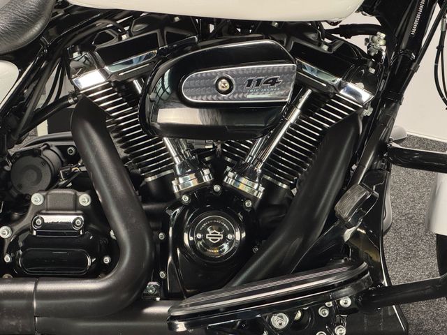 harley-davidson - roadking-special-114