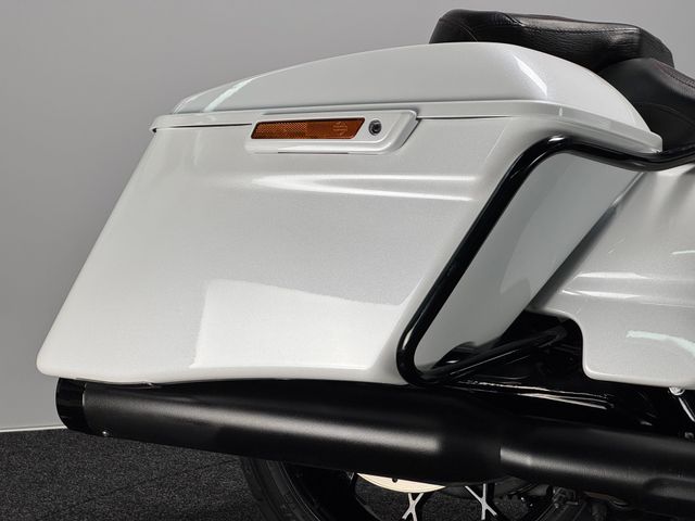 harley-davidson - roadking-special-114