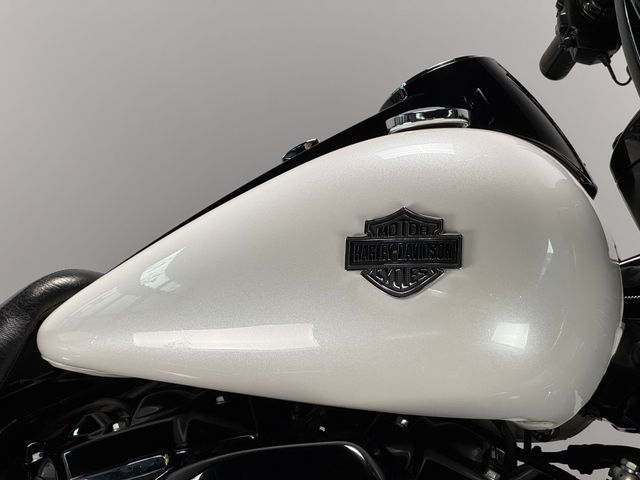 harley-davidson - roadking-special-114