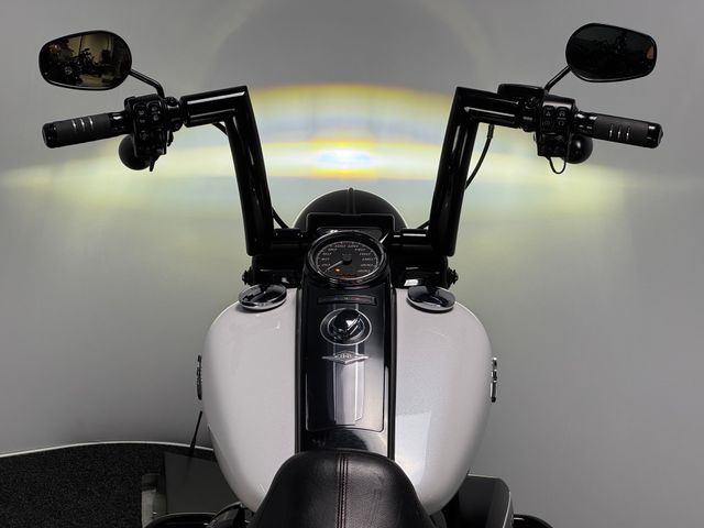harley-davidson - roadking-special-114