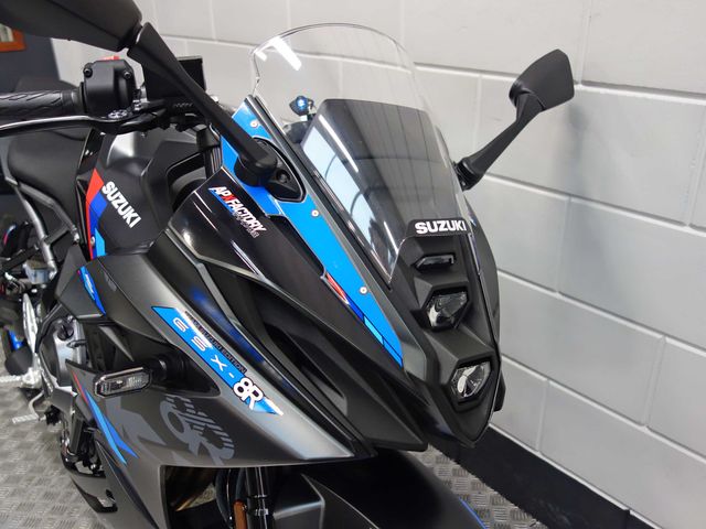 suzuki - gsx-8r