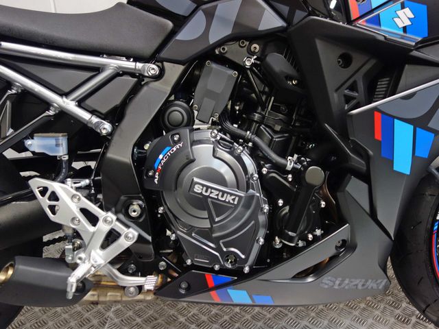 suzuki - gsx-8r