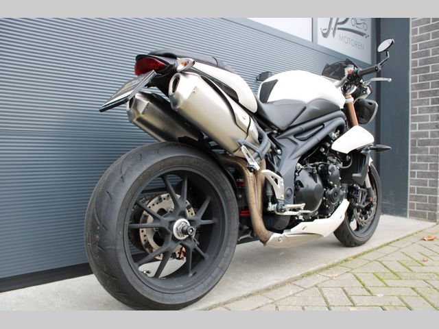 triumph - speed-triple-1050