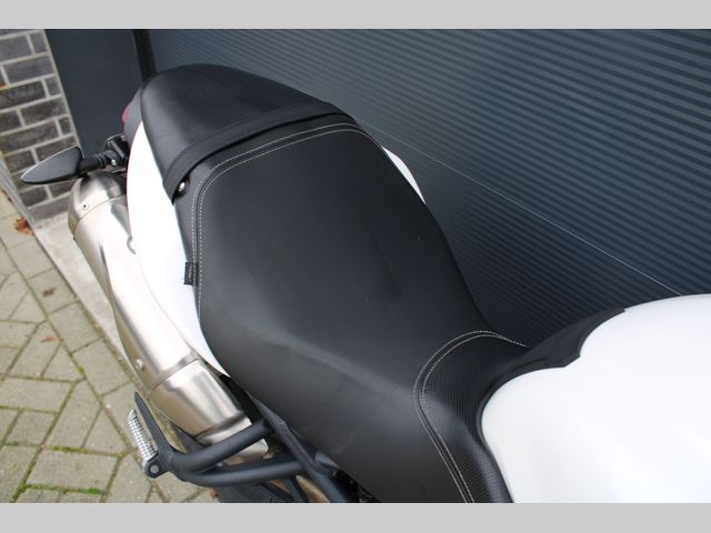 triumph - speed-triple-1050