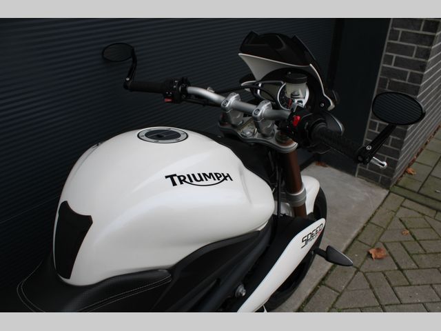 triumph - speed-triple-1050