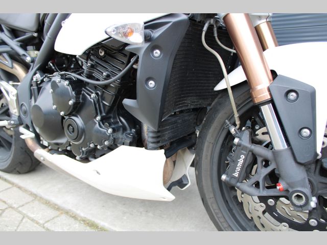 triumph - speed-triple-1050