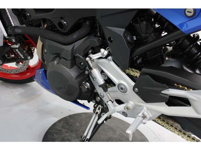 bmw - f-900-r