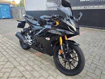 YAMAHA YZF R 125 ABS – foto 2