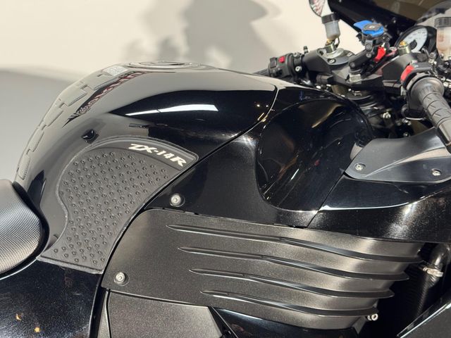 kawasaki - zzr-1400-abs
