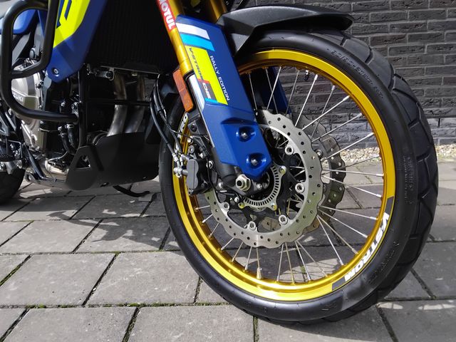 suzuki - v-strom-800-de