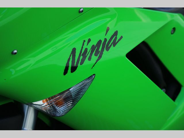 kawasaki - zx-6r-ninja