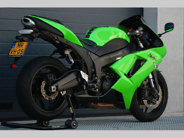 kawasaki - zx-6r-ninja
