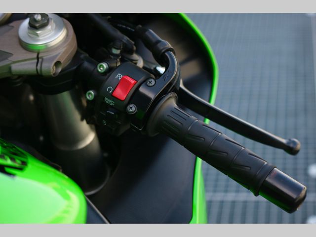 kawasaki - zx-6r-ninja