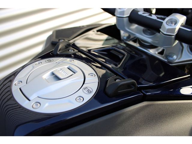 bmw - r-1300-gs-adventure